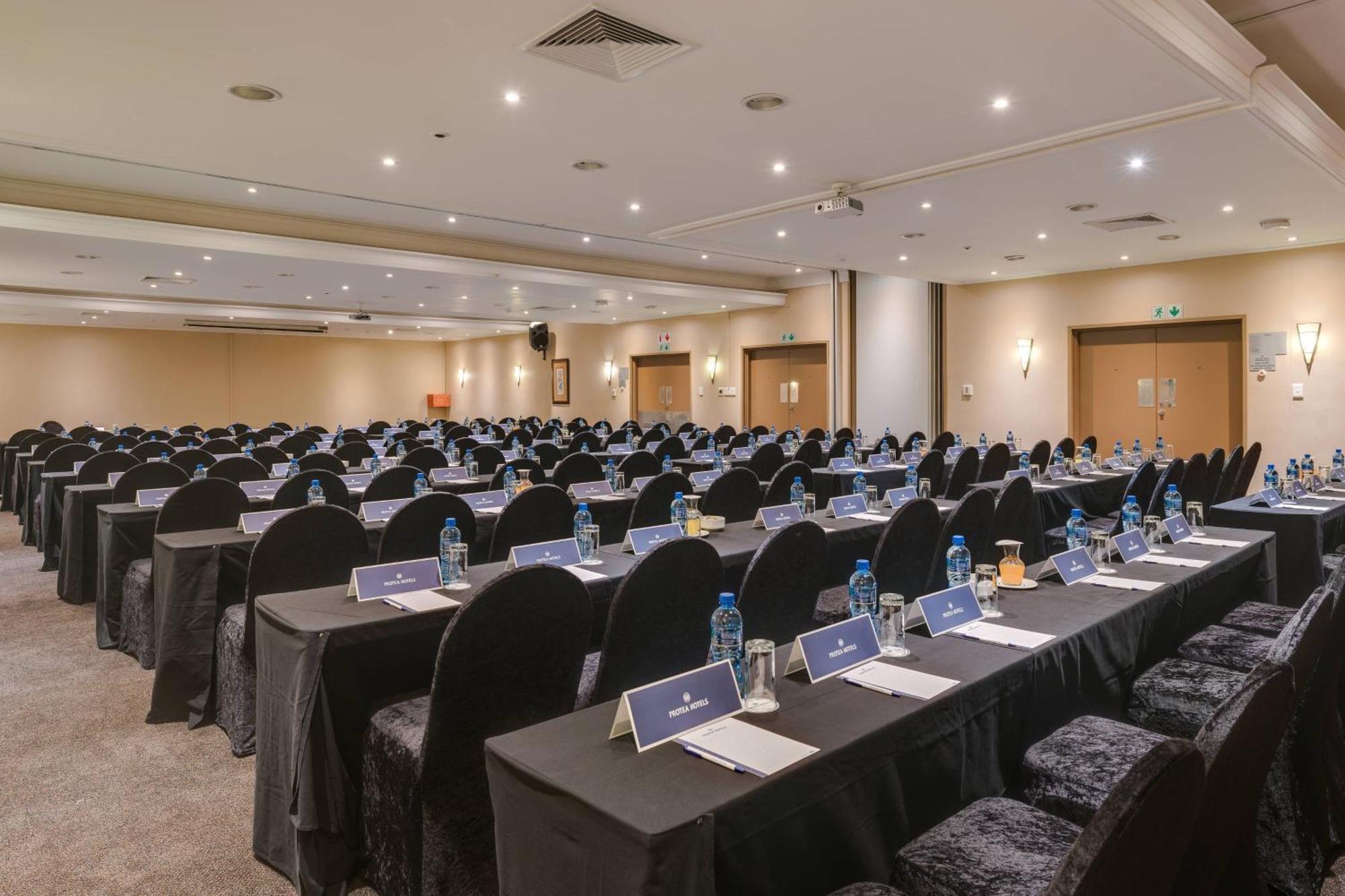Protea Hotel By Marriott Karridene Beach Amanzimtoti Zewnętrze zdjęcie